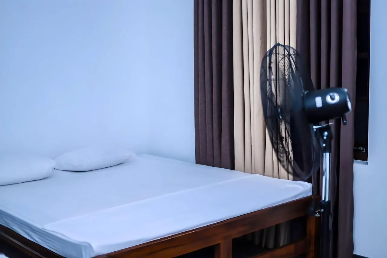 Royal Hub Hotell Kudapaduwa