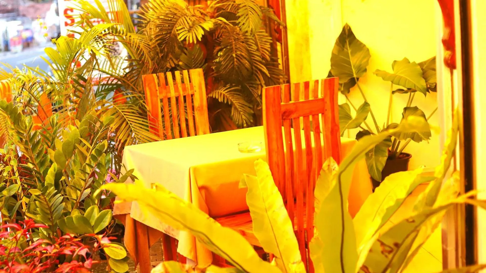 Royal Hub Hotel Kudapaduwa